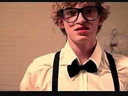 im a simpsonizer and im proud to be that ! i like one direction , but im not i huge fan, i like their style :) and im a fan of the hunger games;)