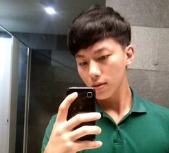 tv666's profile picture. 32세 남성. 서울에 거주하고 가정은 화목합니다. 음악과 글을 좋아합니다.