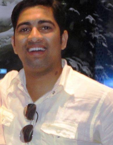 Abdul Basheer..
Dubai 
055-3276655
If u wanna Know more about me message me 
In shot.
▌Ąţţŗāçŧĩvę Īş Μŷ Fãĉë,
▌Ċhãŗã¢téŗ Īş Μŷ G®éåT,