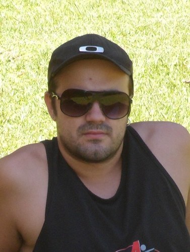 Muito feliz...