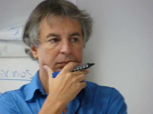Trabajador. Padre. Peronista. Canaya. Ingeniero