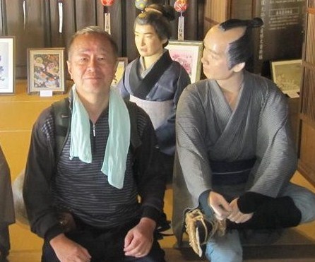 AkamineK's profile picture. ペンネーム:ウォーク更家              
 趣味: 旅行、ウォーキング(東海道53次を今年３月に完全踏破)2011年9月、完全リタイアしたのを機に、非日常のウォー
キング「東海道５３次」の一人旅に出掛け、2012年3月に完全踏破しました。
2012年11月、日本橋をスタート、京都へ向かう一人旅に出ました。