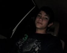 LuccasOFofinho's profile picture. Viver não é esperar a tempestade passar,e sim aprender a dançar na chuva.