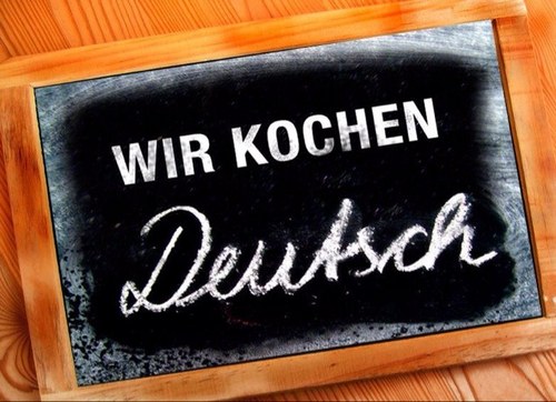 English is not enough, lern Deutsch! Aprende alemán cocinando. ¿Hart@ de los libros y de las declinaciones? Con Wir kochen Deutsch hablarás.