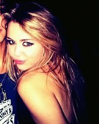 na1 posso termina a bio cadique a miley ta ali me chamando pra andar de bike com ela e o boo, xau pa ceis / RADIATE LOVE 23.11