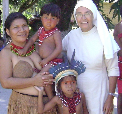 Missão Indígena do Monte Pascoal - exercida pela Congregação das Filhas de N.S. do Monte Calvário e mantida pela CNBB
 Diocese de Eunápolis / Bahia