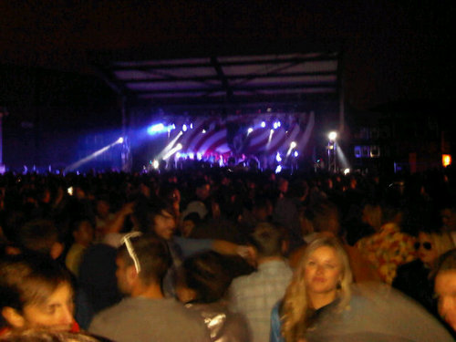 CelebMovers's profile picture. #CelebMovers #ShoulderShuffle #ComeDownToMyLevel #Stompers