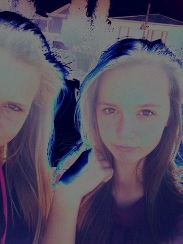 itstaylaaaaa's profile picture. i secretly dream of marrying escape the fate, replace the last word of a band with curry :}D