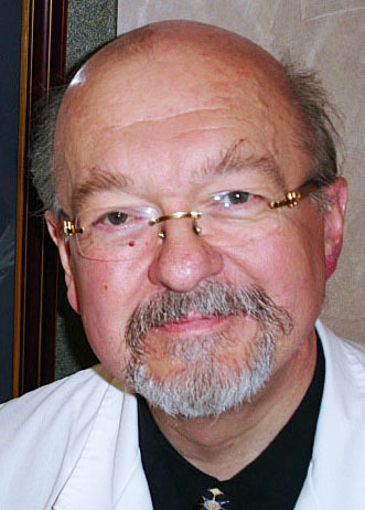 Oral Care just for you! Nationally known Prosthodontist practicing daily dentist, former professor, radio guy, techno-enthusiast & voice of Reo DeDog.