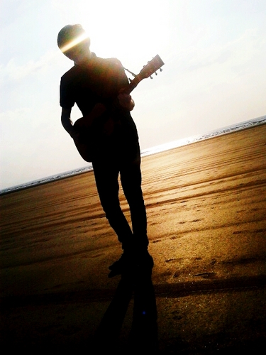 Fan Account for @SimonBillingg follow him and check out his music! :)