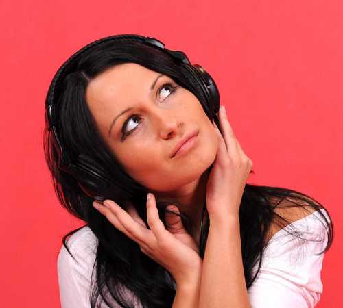 theapneapillow's profile picture. My name is Beverly Swartz. I am 26 massage therapist from Omaha, NE. My biggest passion is candle making, but I also enjoy music