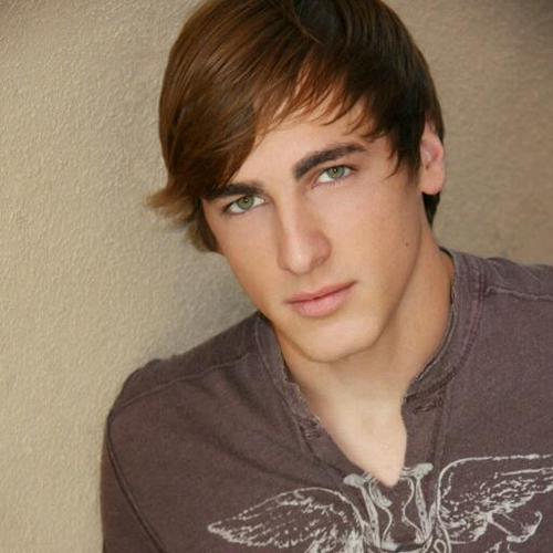 itsmehkendall's profile picture. Hey its kendall. I'm 1/4 member in this band called btr. single (rp)