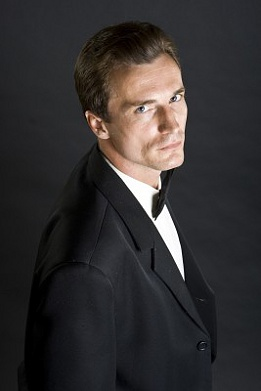 AriamVorru's profile picture. Corellian socialite and member of the nobility. Charming yet ruthless, he won't take no for an answer, no matter the stakes.