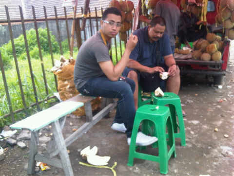 Deeon46's profile picture. banker , student , brother , son , btw the point is i'm a man