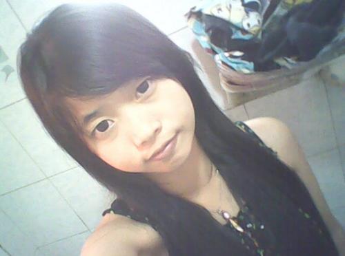 F_e_r_n_Lovely's profile picture. 