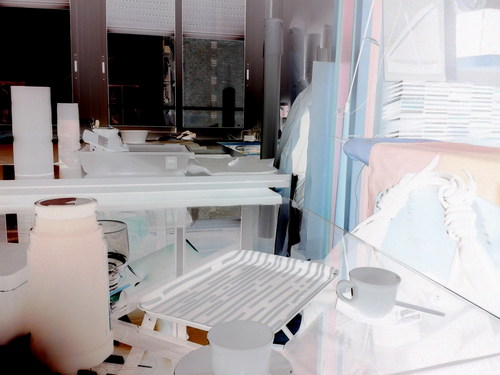 Conservadora-Restauradora de obra sobre papel