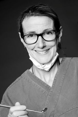 Tandl_Nilsson's profile picture. Tandläkare mitt i Malmö. Älskar hjälpa människor till ett friskare och vackrare leende.
Dentist in Malmö, Sweden. Love helping people to smile.