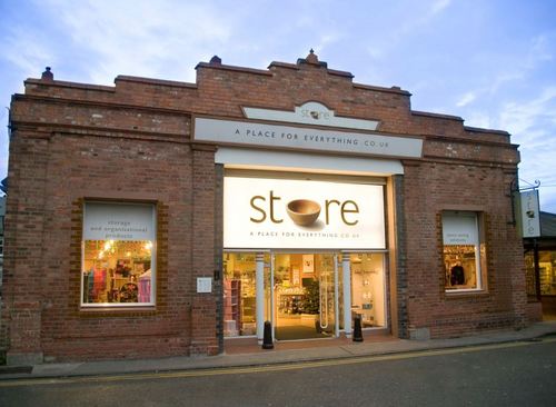 StoreChester's profile picture. UK specialist retailer of storage and organisational products to organise your space.

Follow our corporate account @storageideas