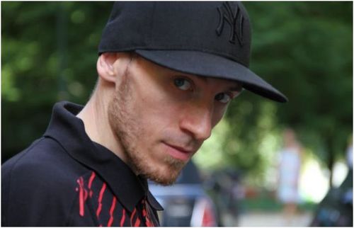 DJ KOBRA  DJ for the radio show : M.W.A (on https://t.co/XV0hOGrZwk)  FACEBOOK : https://t.co/Ria768oGhR
INSTA / SNAP : DJKOBRA91