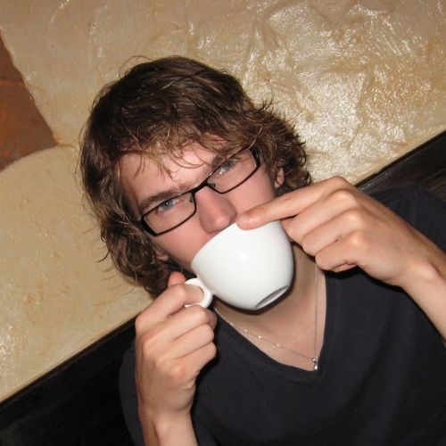 JanGillesen's profile picture. Creatieveling, Industrieel Ontwerper, Muzikant, Geekpapa