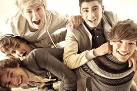 1D(Directioner)♥ 
DISTRICT3 &UNIONJ♥ 
CodySimpson;143♥FollowedMe-{20.05.12}♥
-iLovethemall,thewaytheyare,theyareunique&inspiratinalthat'swhyi♥them:')