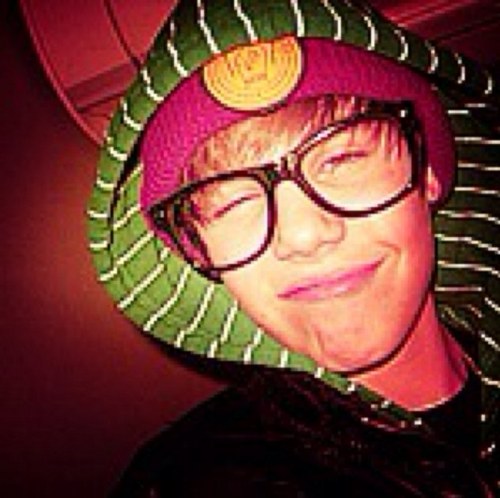 ProudOfBiebzy12's profile picture. idk bro I just love Justin Bieber.