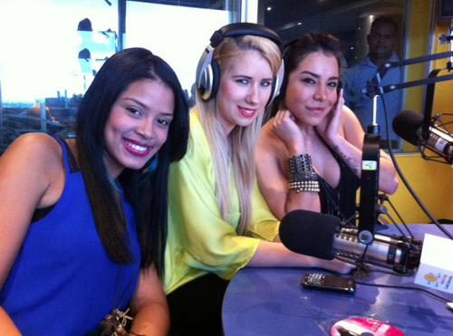 Omelette Radio 12pm a 2pm @Latidos937 / Ivana Gavrilovic, Jessica Pereira y Pamela de Leon @ivanagav @Jessicapereirag @pamelawow
Produccion: @Lamaskeproduce