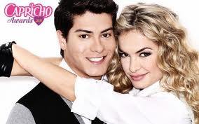 Não tenho como explicar meu amor por vcs , cada dia que passa aumenta mais e mais ' * Amo vcs minhas Razões : @Lua_Blanco e @Aguiarthur