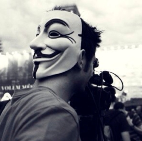 Vvvvvvendetta's profile picture. All truths are they good to say ?
Les vérités qu'on aime le moins à apprendre, sont celles qu'on a le plus d'intérêt à savoir.  .#News  #Anonymous
#info