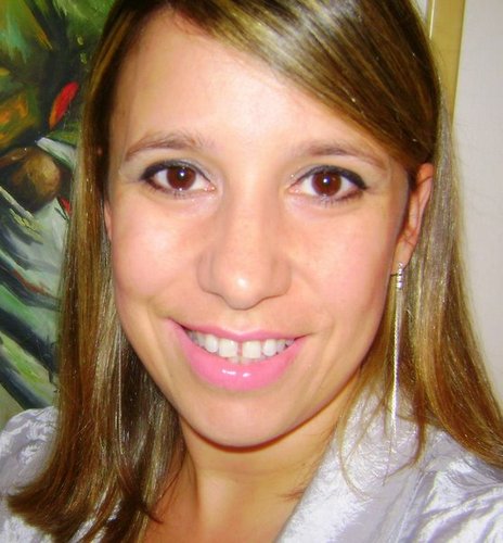 AnaSeveroReis's profile picture. Química, Diretora do Instituto Educacional Definitivo, Especialista em Informática na Educação, Professora, Mãe, Mulher e Amiga.