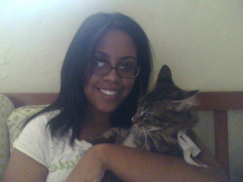 YelitzaMassiel's profile picture. -.- 5mentarios........