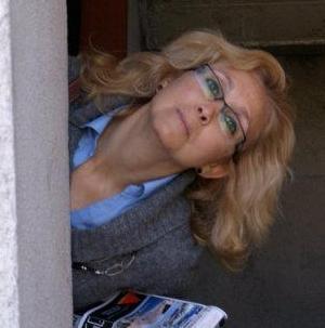 Mare d´un estudiant d´ingeniería informàtica i una triatleta internacional júnior. Treballadora, estudiant, esportista,i...... friky.