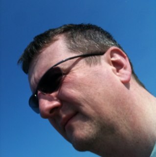 middle aged Irish fart living in Scotland since 1995. would like to bring logic and harmony to the twitterverse but am probably too impatient.