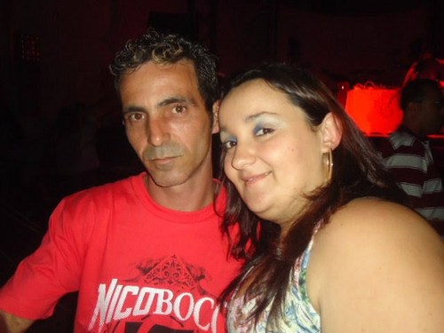 Sou uma pessoa encantadora,amiga e muito proficional.