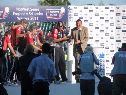 Cricket mad Somerset fan living in Bury !!