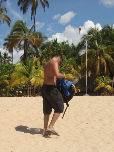 TorresMaiker's profile picture. Creo en un  mundo donde la riqueza  es el conocimiento y la Felicidad del hombre. La  Búsqueda de la utopía es sínonimo de avance .