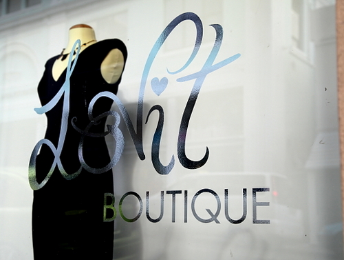 LovitBoutique's profile picture. The Boutique that offers you A Chic, Elegant, Exclusive, Fashionable yet Timeless Wardrobe.