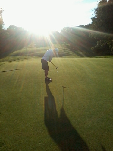 eric_kim_94's profile picture. work hard, play hard