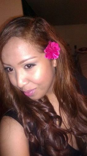 Hello! I am Makeup Artist/Beauty Blogger, very simple person. Loves to have fun and learn new things every day :)
