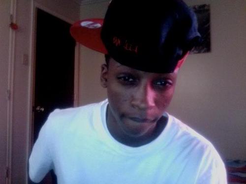 yolilman's profile picture. love to shoot hoops #teamfollowback                   Gods gift