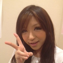 ゆうこ通称ゆぅたむだょ☆18で毎日109ブラつくAAAオタ～キャハッ☆  最近ローラに似てるっていわれてテンションアガッてTwitterデビュ～ 絡み待ちだょー☆#follomejp