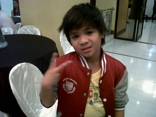 This is for the cutest & bestest little dancer in town. Follow us if you love Rogel Kyle Bugoy Cariño :) Proud BUGOYnatics!