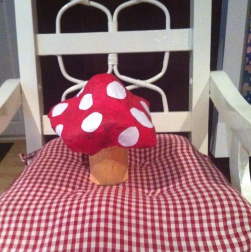 RuralWoo's profile picture. Former organic farmer and blogger of all things rural and wooish. Adding my tiny voice to the roar against the return of The Darkness (not the band)