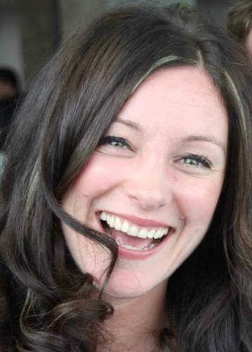 Passionate software marketing exec, lover of pictures, words and sport.