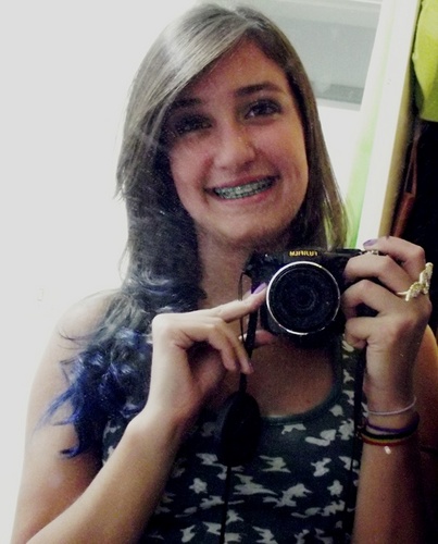 Me odeie por quem eu sou, eu não ligo. Pelo menos eu não estou fingindo ser uma coisa que eu não sou .