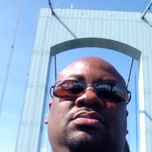 geenice's profile picture. Obsessive. Distant. Doesn't play well with others. Don’t follow me Boy I ain’t twote sh!t