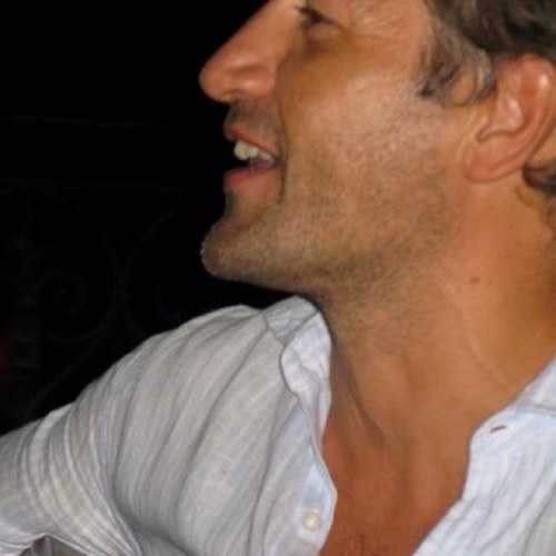 LudovicArnal's profile picture. Auteur, réalisateur, producteur de films, dramaturge, webdesigner, guitariste, marathonien, vaguement rugbyman, fait aussi la vaisselle.