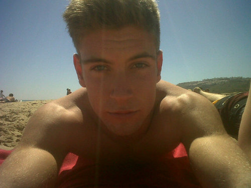 DaviidTonda's profile picture. si quieres algo hazlo, pero no lo intentes