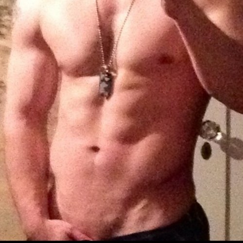 viper66522's profile picture. Bi-guy who loves pussy, cock, rimming, fucking, watersports, trannies wet panties, creampies, gang bangs, muscles, hot bears, MILFs and cum!