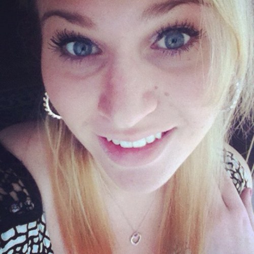 Melissapashh's profile picture. 